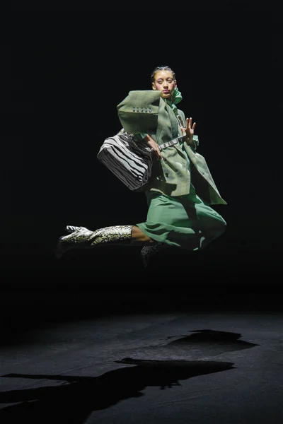 Look 14
